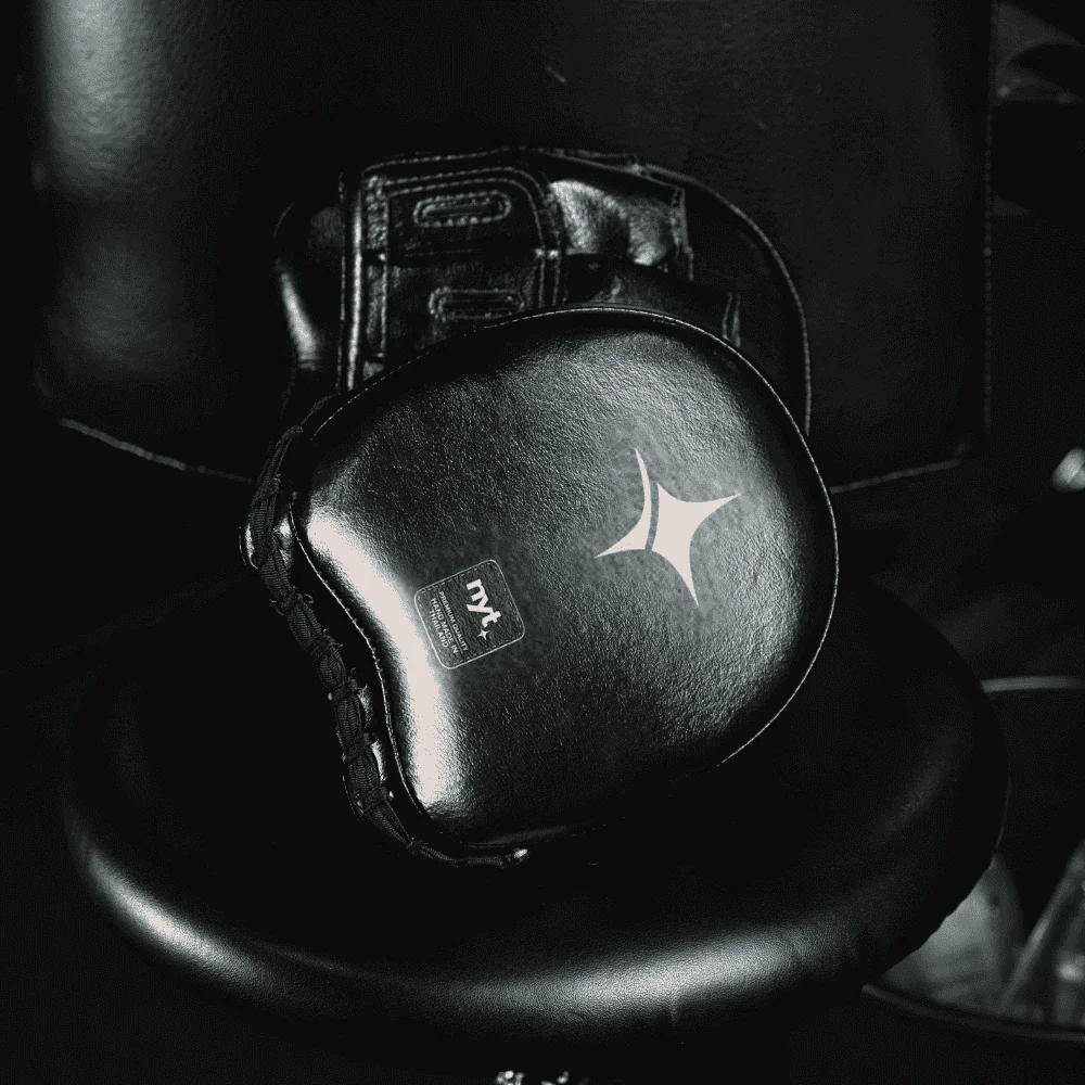 NYT Small Thai Focus Mitts - Image 2