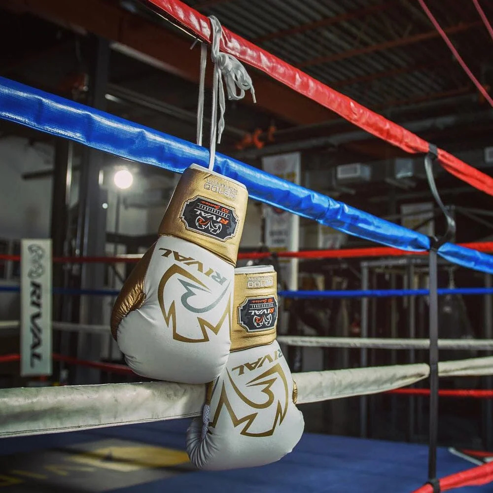 Rival RS100 Small-Fit Professional Sparring Gloves Red/Silver - Image 4